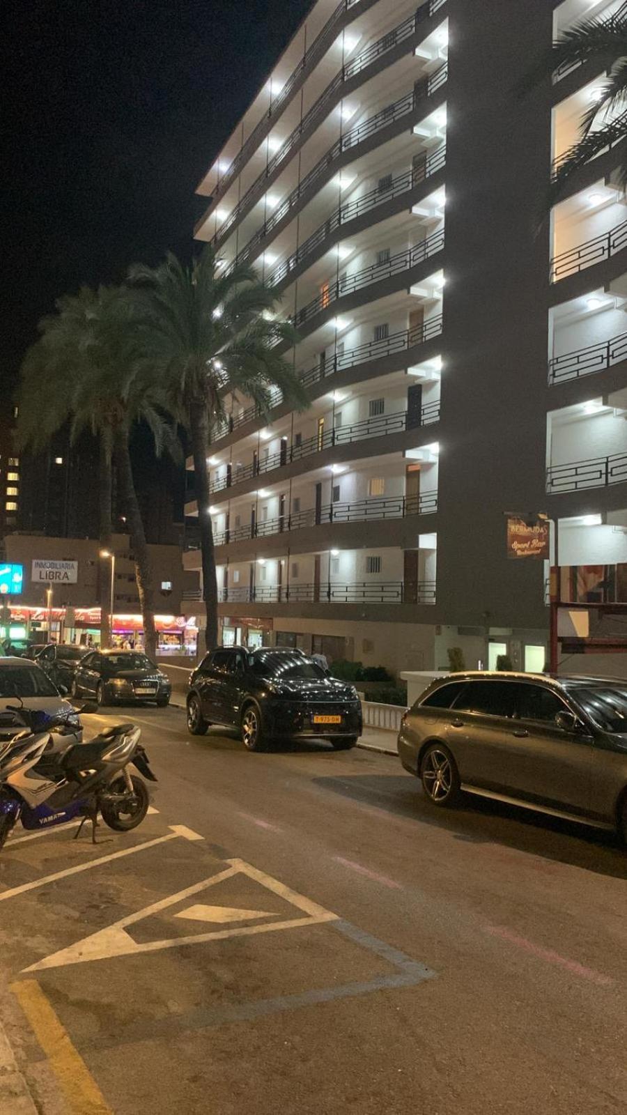 Happy Loix Wifi Aa Garage Piscina Benidorm Luaran gambar